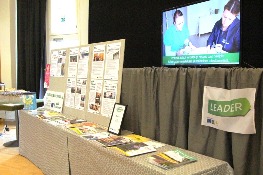 Yleiskuvaa tulostorilta. 