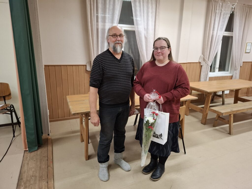 Kuvassa on Pirityisten nykyinen puheenjohtaja Marko Kivelä sekä puheenjohtajan tehtävässä 1.1.2026 aloittava Ira Järvelä.